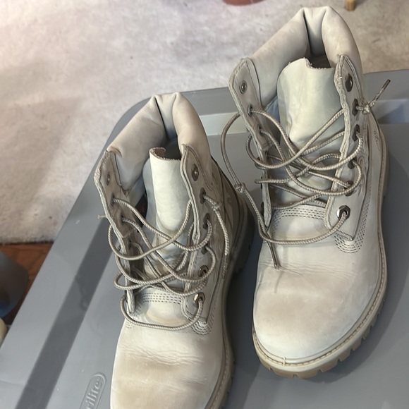 Timberlands - Picture 2 of 5